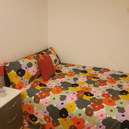 Lovely Spacious Room Near Train Station And University Dallington (Northamptonshire) Exterior foto